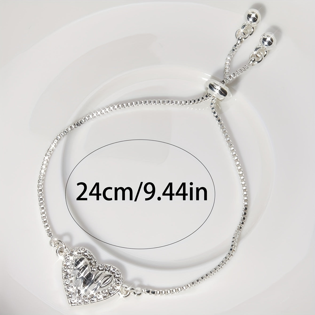 A Silvery Pleated Water Drill Love Heart Pull Bracelet Suitable For Ladies' Daily Birthday Wedding Party Wear